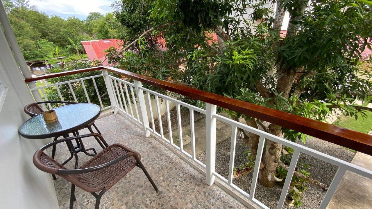 Villa Del Oz Resort Панглао Екстериор снимка